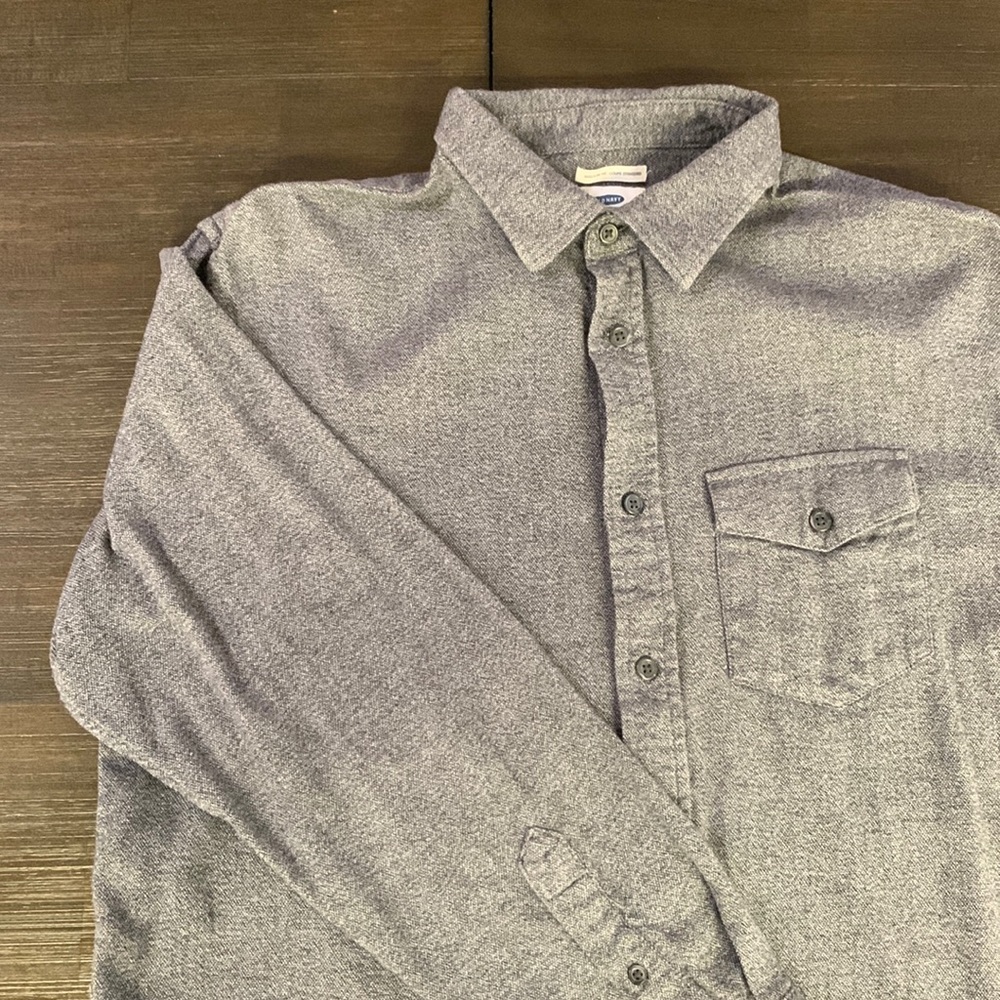 Old Navy Heather Grey Pocket Flannel
